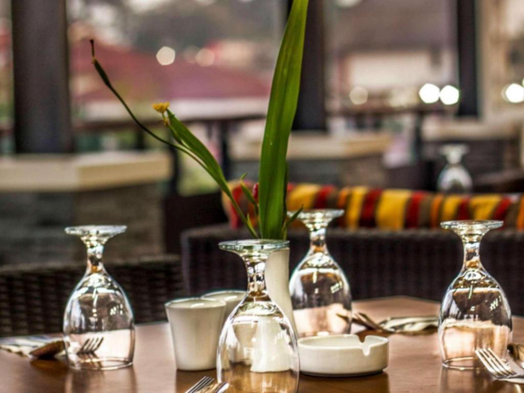 The Rizen Hotel Cisarua Eksteriør billede